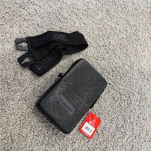 Havaianas Black Textured Crossbody Pouch with Branded Strap